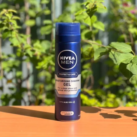 Gel cạo râu Nivea Protect & care moisturising shave gel with aloe vera 629157