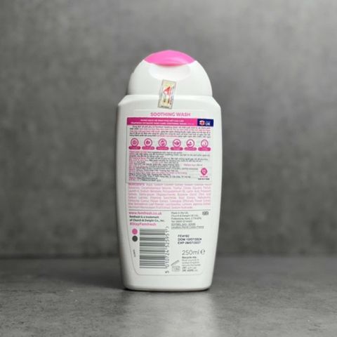 [Nhập khẩu chính ngạch] Dung dịch vệ sinh phụ nữ Femfresh Soothing Wash 250ml hàng Anh 629174