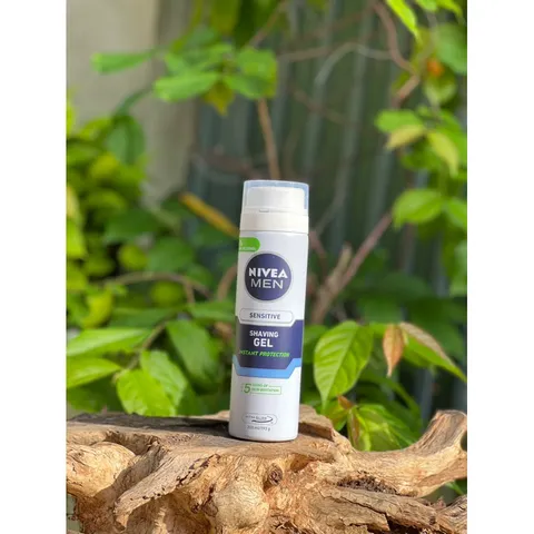 Gel cạo râu Nivea Men Shaving Gel Sensitive 200ml 629187