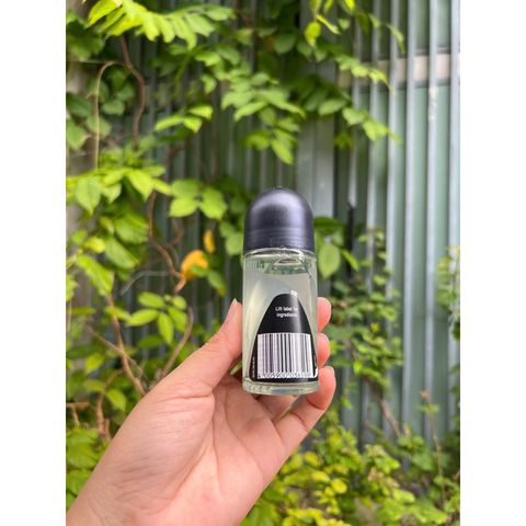 Lăn Khử Mùi Cho Nam Ngăn Vệt Ố Vàng Nivea Men Black & White Invisible Anti-Perspirant Roll On 50ml 629255