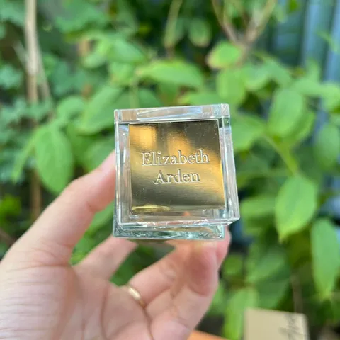 Thanh lí chai đã mở nilong Nước Hoa Nữ Elizabeth Arden My Fifth Avenue Eau De Parfum EDP 100ml.