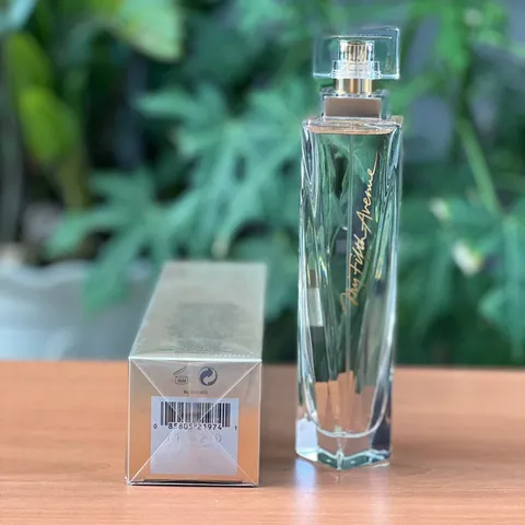 Thanh lí chai đã mở nilong Nước Hoa Nữ Elizabeth Arden My Fifth Avenue Eau De Parfum EDP 100ml.
