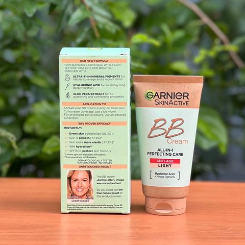 Kem Nền BB Cream Tông Màu Light Garnier BB Cream All In One Perfector Anti Age Light 50mL