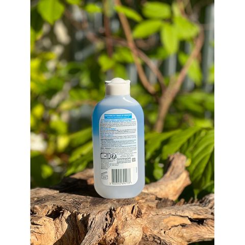 Nước Tẩy Trang Garnier SkinActive Simply Essentials Soothing 2in1 Make-Up Remover Face & Eyes 200ml 629409