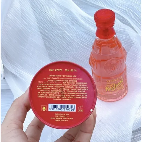 Nước hoa nữ Versace Red Jeans 75ml chính hãng có bill mua hàng 629421