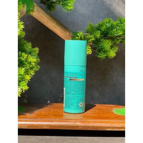 Xịt phủ bạc tạm thời cho tóc L'Oréal Paris Magic Retouch màu Nâu Đậm (Dark Brown)