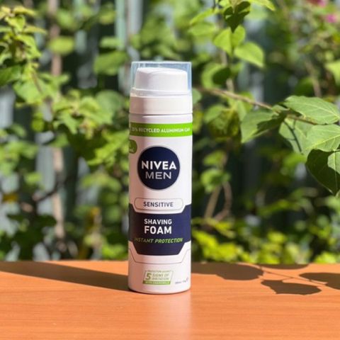 Bọt cạo râu Nivea dành cho da nhạy cảm Nivea Men sensitive shaving foam instant protection 200ml