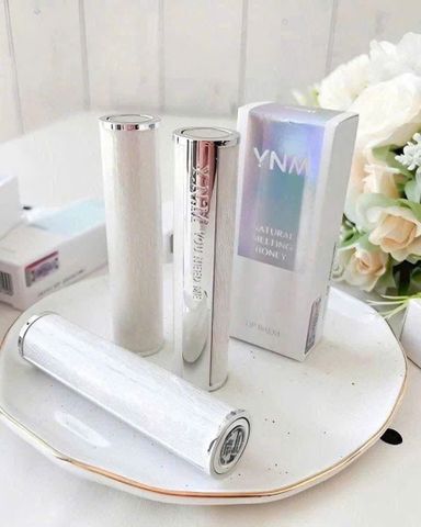 Son Dưỡng YN Natural Melting Honey Lip Balm 3G Không Màu – dưỡng môi mềm, ngừa khô