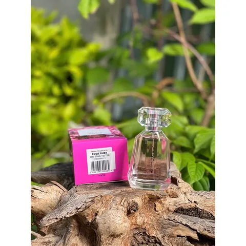 Nước hoa nữ Yardley London Rosie Ruby Eau De Toilette Spray Women Fragrance 50ml 629529