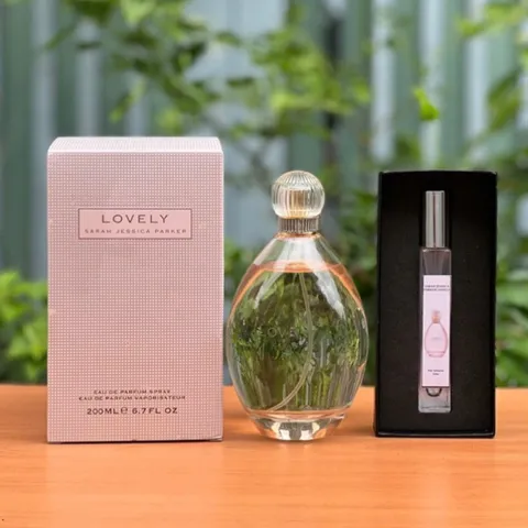 Nước hoa nữ Sarah Jessica Parker Lovely Eau de Parfum chiết 10ml 629554