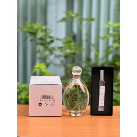 Nước hoa nữ Sarah Jessica Parker Lovely Eau de Parfum chiết 10ml 629554