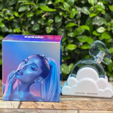 Nước hoa nữ Ariana cloud hình đám mây 100ml 629588