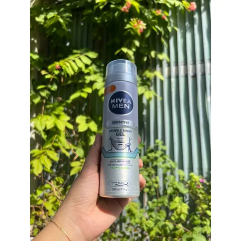Gel cạo râu chống kích ứng cho da nhạy cảm Nivea men sensitive stubble shave gel anti irritation 200ml 629605