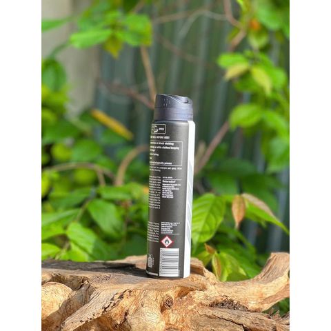 Xịt Khử Mùi Nam Chống Mồ Hôi Nivea Black & White 250ml 629617