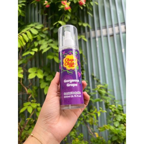 Thanh lý nắp bể Xịt body Chupa Chups Gorgeous Grape Scented Body Mist 200ml
