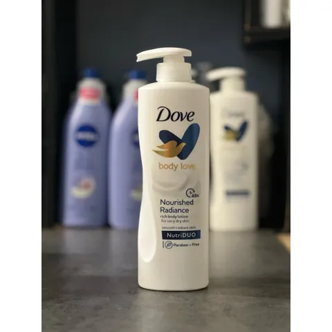 Dưỡng thể Dove Body Lotion Nourished Radiance 400ml hàng Úc