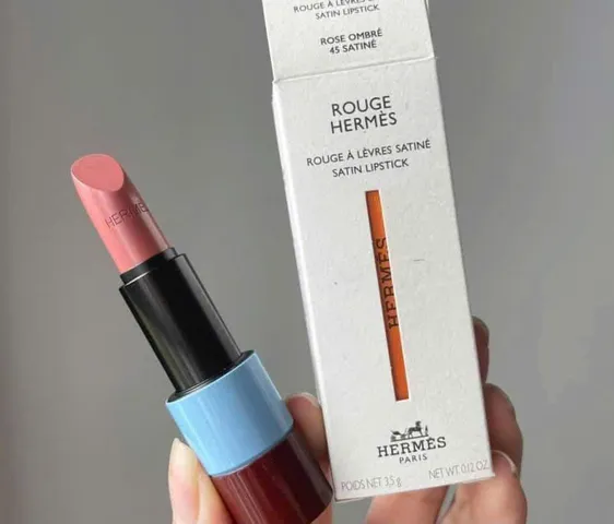 Son Hermes 45 Rose Ombre Satine – dưỡng môi mềm, lên màu bóng tự nhiên