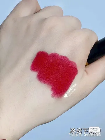 Son MAC 889 Ruby New - Son Môi Đỏ Rực Rỡ Dưỡng Mềm Mịn, Lý Tưởng Cho Những Ngày Dự Tiệc