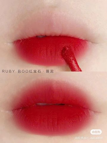 Son Kem MAC 975 Ruby Boo Đỏ Thuần - Màu Đỏ Tươi Chất Dưỡng Mềm Mịn - Phong Cách Trang Điểm Nổi Bật