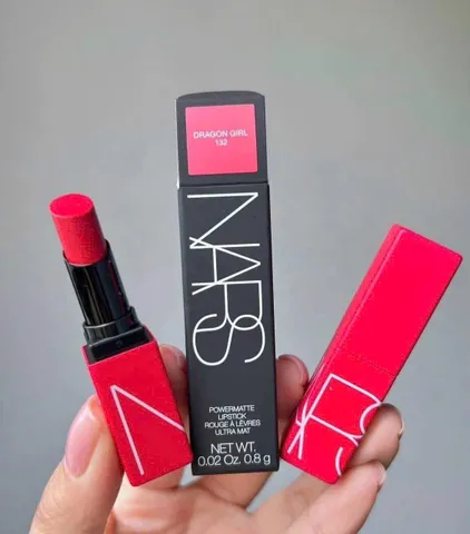 Son NARS 132 Lipstick Dragon Girl - Son Môi Đỏ Tươi, Dưỡng Ẩm Mềm Mại, Phong Cách Thời Trang, Trang Điểm Chuyên Nghiệp