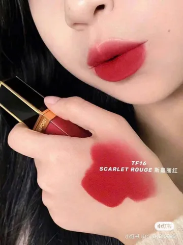 Son Kem Tom Ford 16 Scarlet Rouge – màu đỏ rực, giữ ẩm môi