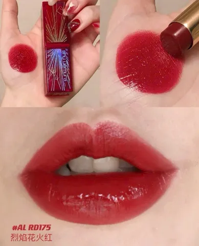 Son Shu Uemura AL RD 175 Fullsize – màu đỏ tươi, dưỡng môi mềm mịn