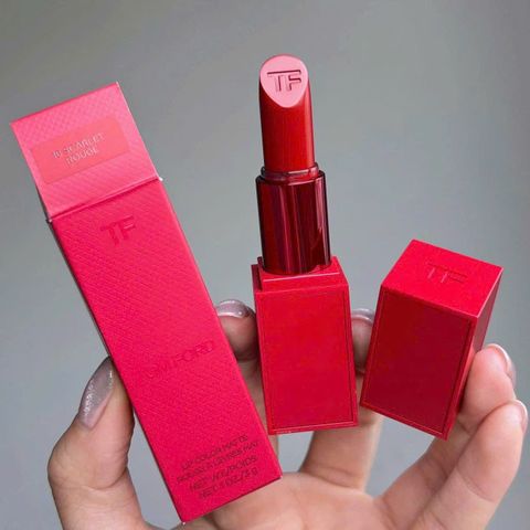 Son Tom Ford 16 Matte Scarlet Rouge Vỏ Đỏ – Son lì màu đỏ, dưỡng ẩm môi mềm, phong cách sang trọng, quà tặng lý tưởng cho nữ