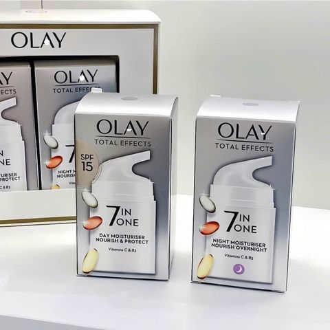 Set Olay Total Effects 7in1 Kem Ngày và Đêm 37ml×2 - Giảm Lão Hóa, Dưỡng Da Căng Bóng, Chăm Sóc Da Mặt Chất Lượng