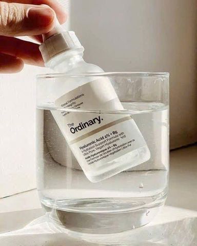 The Ordinary Hyaluronic Acid 2% + B5 (US) – cấp nước sâu, căng bóng da