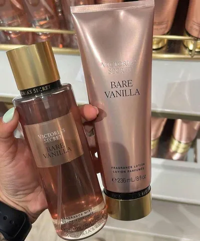 Dưỡng Thể Victoria’s Secret Bare Vanilla 236ml - Hương Ngọt Vanilla, Dưỡng Ẩm Mềm Da, Sản Phẩm Làm Đẹp Thích Hợp Cho Mọi Loại Da