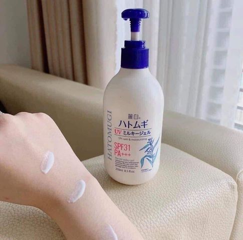 Sữa Dưỡng Da Chống Nắng Hatomugi Spf 31 Pa++ 250G– mềm da, dưỡng ẩm nhanh