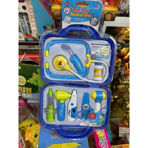 Vali đồ chơi y tế, Đồ Chơi Nhập Vai Bác sĩ 8803, Ống nghe có hiệu ứng đèn và âm thanh, chọn giao màu ngẫu nhiên