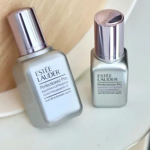 Serum Estée Lauder Perfectionist Pro Vitamin C 15ml - Sáng da, Chống oxy hóa, Phục hồi sức sống cho làn da mịn màng, Giúp luôn tươi trẻ