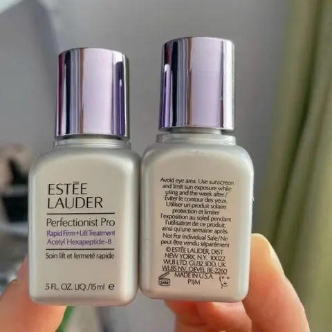 Serum Estée Lauder Perfectionist Pro Vitamin C 15ml - Sáng da, Chống oxy hóa, Phục hồi sức sống cho làn da mịn màng, Giúp luôn tươi trẻ