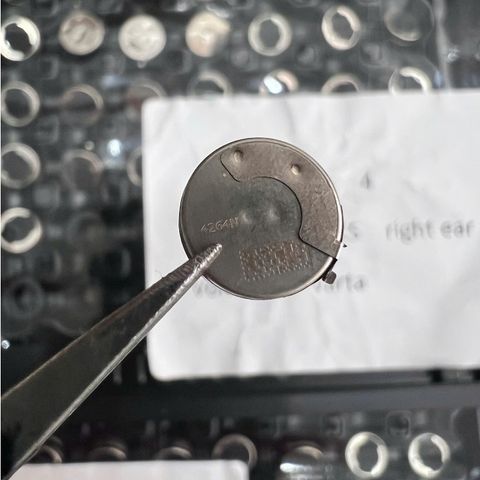 Pin Thay Thế Tai Nghe AP4 Chính Hãng Varta