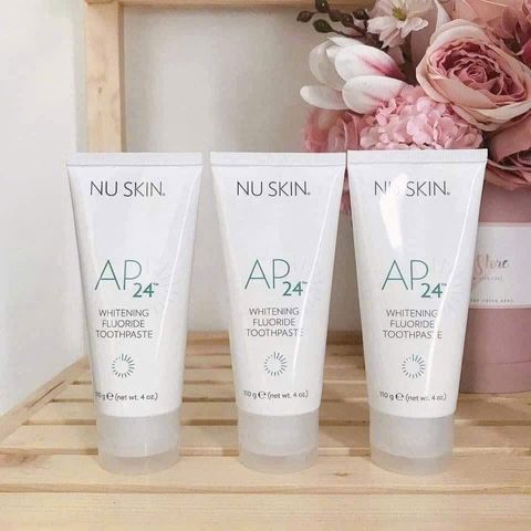Kem Đánh Răng AP24 Whitening Fluoride 110g - Kem Đánh Răng Trắng Răng Hiệu Quả - Dưỡng Răng Sáng Bóng, Sức Khỏe Miệng Tối Ưu