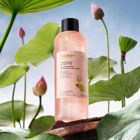 [B E B U] Nước Tẩy Trang Cocoon Sen Hậu Giang Lotus Soothing Micellar Water - Làm Sạch Dịu Nhẹ Dành Cho Da Nhạy Cảm