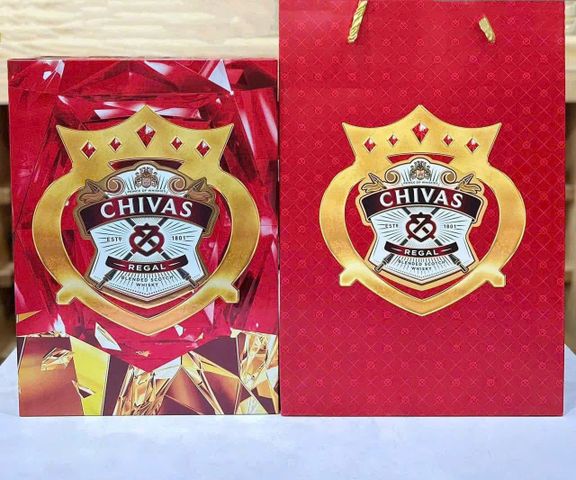 Rượu Chivas Regal 12 Năm Hộp Quà Sang Trọng - Thơm Nồng, Quà Tặng Lý Tưởng Cho Dịp Đặc Biệt