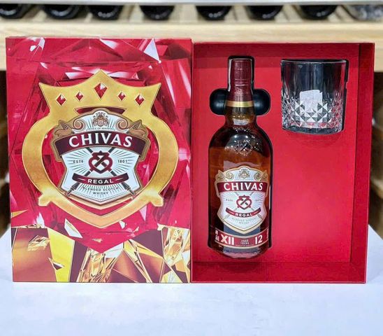 Rượu Chivas Regal 12 Năm Hộp Quà Sang Trọng - Thơm Nồng, Quà Tặng Lý Tưởng Cho Dịp Đặc Biệt