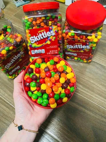 Kẹo Skittles Original 1.53kg - Kẹo Trái Cây Đủ Vị Ngọt Ngào, Hương Vị Tươi Mát Thích Hợp Để Chia Sẻ và Thưởng Thức