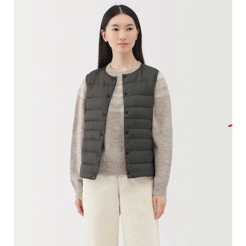 Áo Gile Lông Vũ Nữ cổ tròn  MUJI