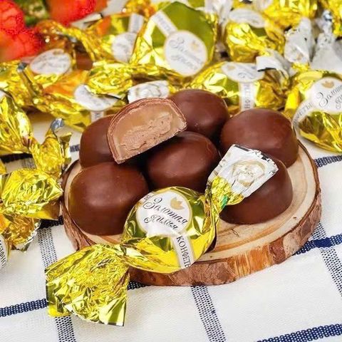 Kẹo Socola Huệ Vàng Nga 500g - Ngọt Béo Truyền Thống, Món Quà Ngọt Ngào Từ Nga, Hương Vị Đặc Trưng Bánh Kẹo