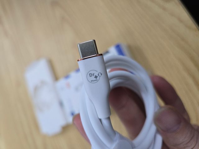 Cáp sạc nhanh 30W & 65W Type-C to Lighning, type-C to C cho iphone, Silicon bền bỉ, chống gãy gập siêu bền