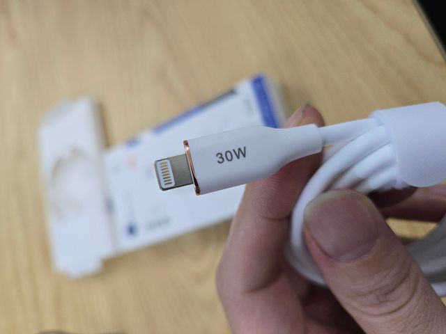 Cáp sạc nhanh 30W & 65W Type-C to Lighning, type-C to C cho iphone, Silicon bền bỉ, chống gãy gập siêu bền