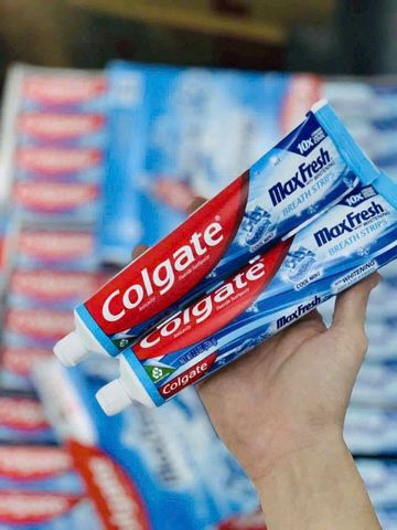 Set 3 Kem Đánh Răng Colgate Max Fresh – Hơi Thở Thơm Mát, Chăm Sóc Răng Miệng Tối Ưu, Sạch Khuẩn cho Gia Đình