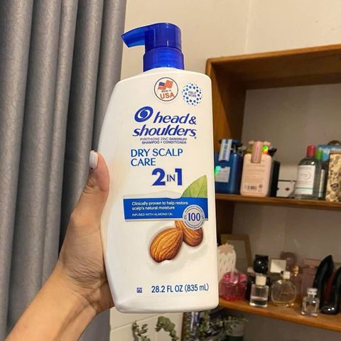 Gội Xả Head & Shoulders Dry Scalp Care 835ml - Giải Pháp Tối Ưu Giảm Khô Gàu Và Dị Ứng Da Đầu