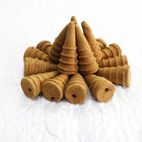 Nhang Nụ Trầm Hương Nguyên Chất 100% – Giải Tỏa Stress Và Tạo Không Gian Thanh Tịnh