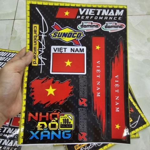 Combo tem logo lá cờ yêu nước 18x25cm dán trang trí xe máy - Tem 3 Lớp  Cao Cấp