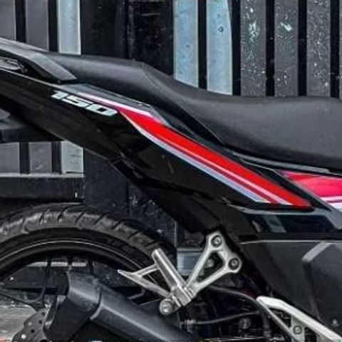 TEM DÁN HRC ĐỎ XE WINNER X V3 MÀU ĐEN CỰC ĐẸP - Decal Cao Cấp Nhất