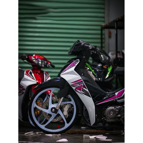 Tem rời Sirius RC hoạ tiết trắng đen hồng, in sắc nét, 3 lớp không phai màu CM00049 1 2